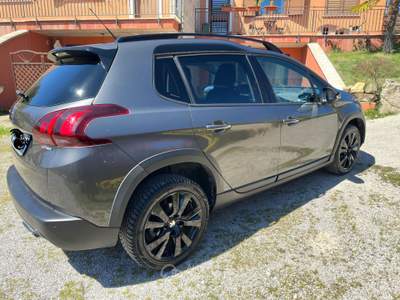 Peugeot 2008 GT Line Black Grigio usata potenza