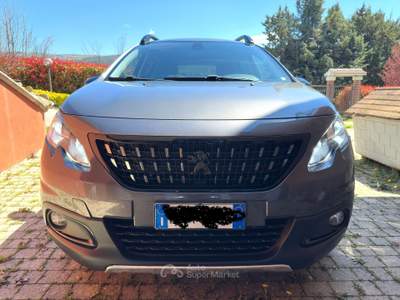 Peugeot 2008 GT Line Black Grigio usata potenza