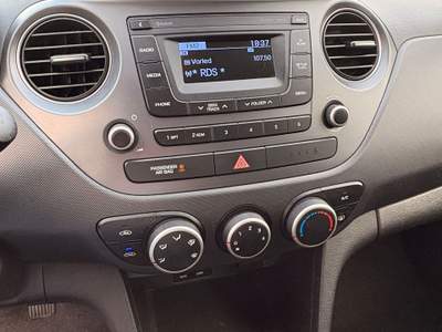 Hyundai i10 Login usata Pozzuoli