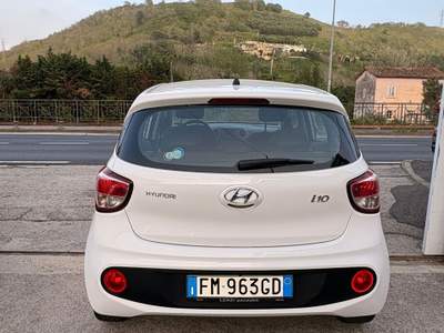 Hyundai i10 Login usata Pozzuoli