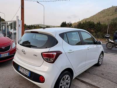 Hyundai i10 Login usata Pozzuoli
