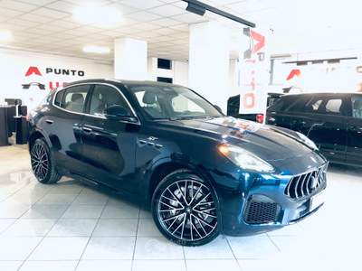 Maserati Grecale MHEV 300 CV AWD GT N1 Blu/Azzurro usata Isernia