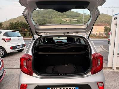Kia Picanto 5 porte active usata Pozzuoli