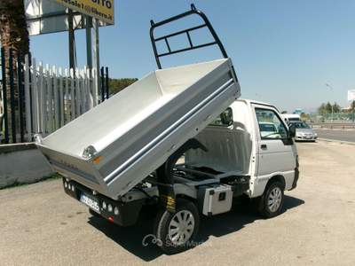 Piaggio Porter 1.3 16V EURO 6C GPL DI SERIE RIBALTABILE 103000 KM Bianco usata Giugliano in Campania