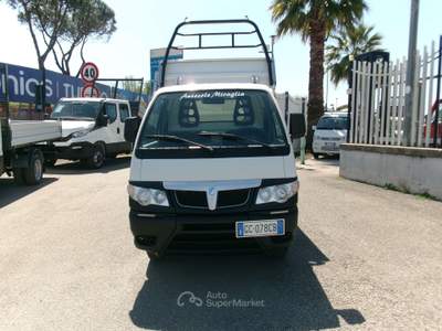 Piaggio Porter 1.3 16V EURO 6C GPL DI SERIE RIBALTABILE 103000 KM Bianco usata Giugliano in Campania