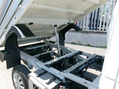 Piaggio Porter 1.3 16V EURO 6C GPL DI SERIE RIBALTABILE 103000 KM Bianco usata Giugliano in Campania