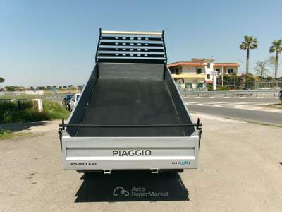 Piaggio Porter PIAGGIO PORTER MAXXI 1.3 16V BENZINA GEMELLATO RIBALTABILE Bianco usata Giugliano in Campania