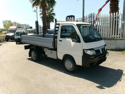 Piaggio Porter PIAGGIO PORTER MAXXI 1.3 16V BENZINA GEMELLATO RIBALTABILE Bianco usata Giugliano in Campania