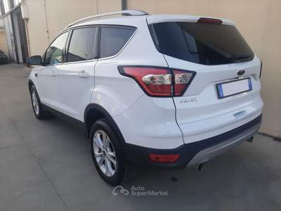 Ford Kuga 1.5 TDCi 120cv 2WD Powershift Edition Bianco usata Castelnovo di Sotto