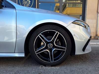 Mercedes-Benz Classe A A 180 d Automatic AMG Line Premium Argento usata Castellana Grotte