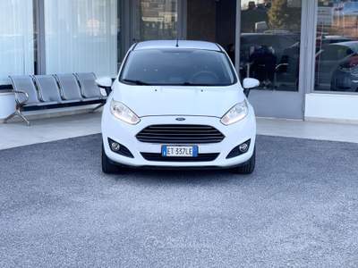 Ford Fiesta 95CV E5 Neo - 2014 Bianco usata Roma