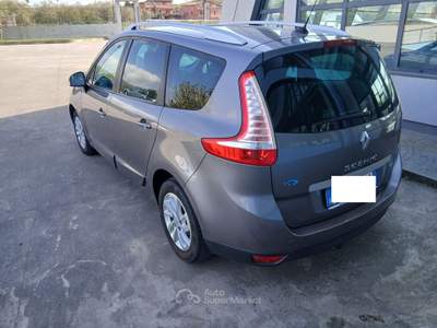 Renault Scénic Renault Scenic 1.5 dci 110cv Limited anno 2015 Grigio usata SAN MARTINO VALLE CAUDINA