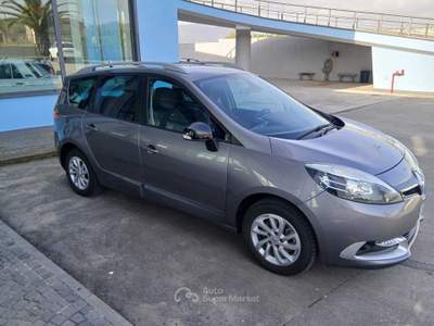 Renault Scénic Renault Scenic 1.5 dci 110cv Limited anno 2015 Grigio usata SAN MARTINO VALLE CAUDINA
