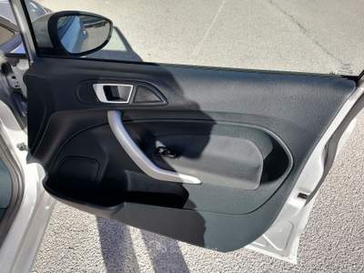 Ford Fiesta Compatta onesta e tenuta con attenzione usata San Salvo (CH)