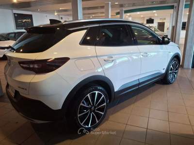 Opel Grandland X 1.6 Hybrid4 Plug-in aut. AWD usata Borgo Maggiore
