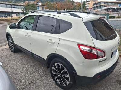 Nissan Qashqai DPF Tekna usata Borgo Maggiore
