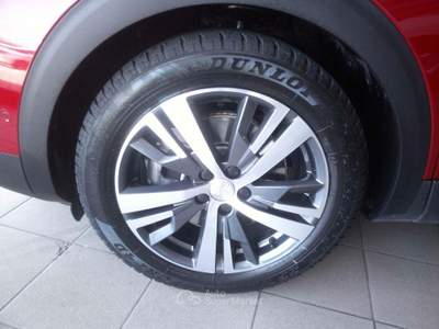 Peugeot 3008 Hybrid 225 e-EAT8 Allure Pack usata Borgo Maggiore