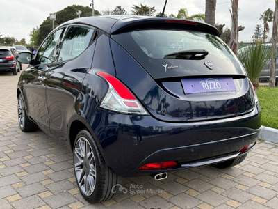 Lancia Ypsilon 1.2 69CV 5porte Platinum Navi Pelle Blu/Azzurro usata Mesagne