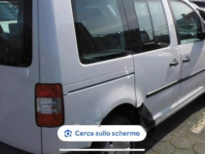 Volkswagen Caddy Unico proprietario, libero da incidenti  KM.  CERTIFICATI Bianco usata Cartura