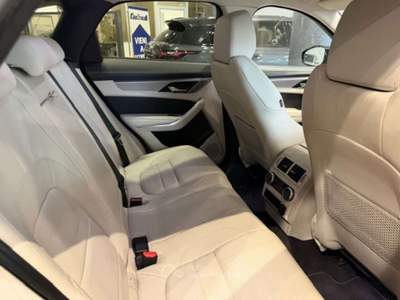 Jaguar F-Pace 2.0 D 204 CV AWD aut. R-Dynamic SE Nero usata Sesto San Giovanni