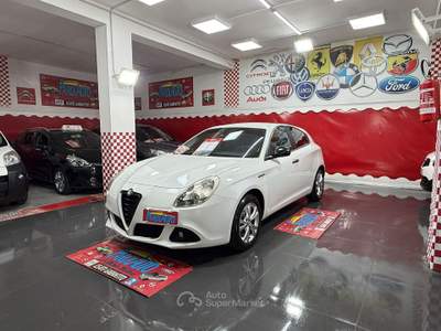 Alfa Romeo Giulietta 1.4 Turbo 120cv - 2011 Bianco usata Giugliano in Campania