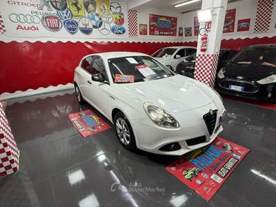 Alfa Romeo Giulietta 1.4 Turbo 120cv - 2011 Bianco usata Giugliano in Campania