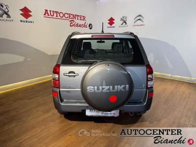 Suzuki Grand Vitara 1.9 ddis Executive Arancione usata Castelnovo ne' Monti
