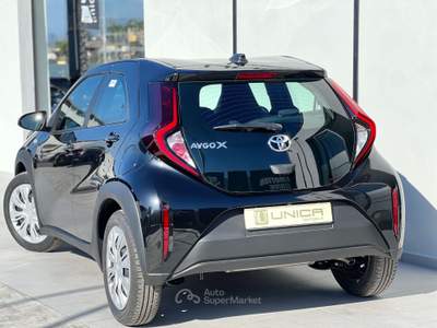 Toyota Aygo X 1.0 72 CV JBL Special Edition KM0 PROMOZIONE FINANZIAMENTO Nero usata Pomigliano d'Arco