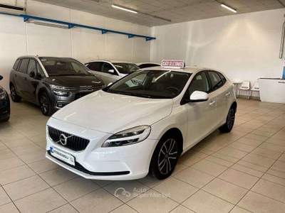 Volvo V40 BUSINESS PLUS D2 Geartronic Bianco usata Bagnaria Arsa