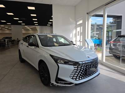 Dongfeng Shine Shine 1.5 E2 117cv Automatica Bianco usata Pozzuoli