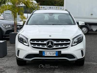 Mercedes-Benz GLA 200 d Automatic 4Matic Premium Bianco usata Fiumicino