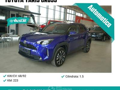 Toyota Yaris Cross 1.5 Hybrid 130 CV 5p. E-CVT Trend Blu/Azzurro usata Sona