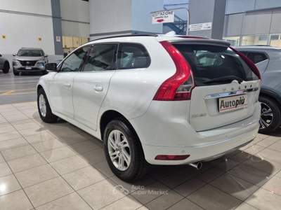 Volvo XC60 D3 Geartronic Business Plus Bianco usata Milano