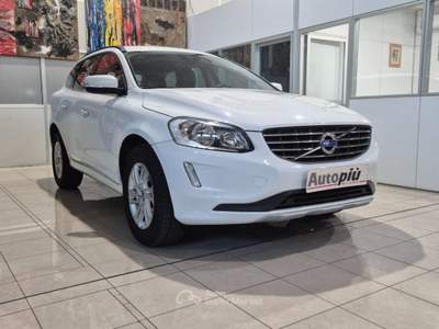 Volvo XC60 D3 Geartronic Business Plus Bianco usata Milano