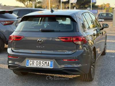 Volkswagen Golf 1.0 eTSI EVO DSG Life Grigio usata Fiumicino