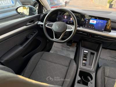 Volkswagen Golf 1.0 eTSI EVO DSG Life Grigio usata Fiumicino