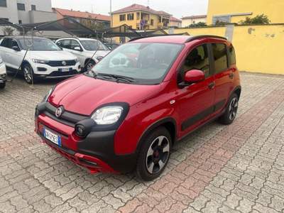 Fiat Panda 1.0 FireFly S&S Hybrid City Cross Rosso usata Arcore