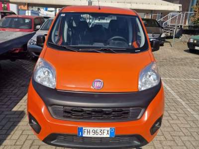 Fiat QUBO Tenuta in ottime condizioni, usata Arancione usata San Secondo di Pinerolo