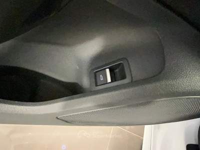 Audi A4 AUDI A4 30 2.0 TDI MHEV S LINE EDITION 136CV A4 30 2.0 tdi mhev S line edition 136cv Bianco usata Roma