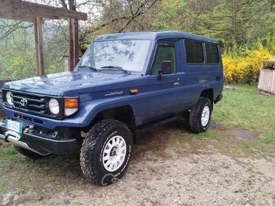 Toyota Land Cruiser HZJ 78 WAGON autovettura 9 posti Blu/Azzurro usata Borgo d'Anaunia