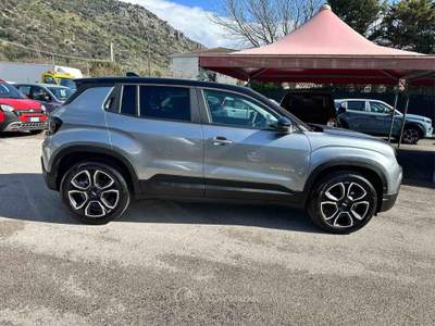 Jeep Avenger 100 CV Summit Grigio usata Villa Santa Lucia