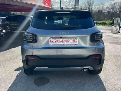 Jeep Avenger 100 CV Summit Grigio usata Villa Santa Lucia
