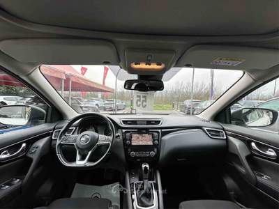 Nissan Qashqai DCT N-Connecta Bianco usata Villa Santa Lucia