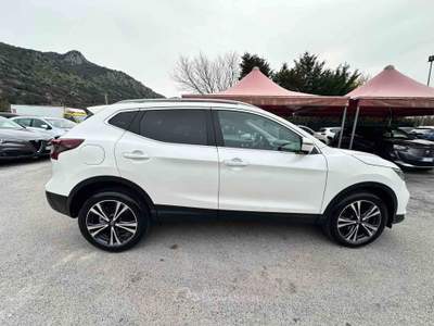 Nissan Qashqai DCT N-Connecta Bianco usata Villa Santa Lucia
