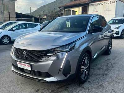 Peugeot 3008 S&S EAT8 Allure Pack Grigio usata Villa Santa Lucia