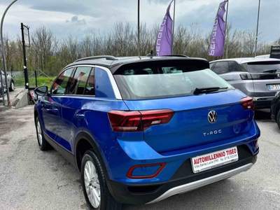Volkswagen T-Roc SCR 150 CV DSG Life Blu/Azzurro usata Villa Santa Lucia