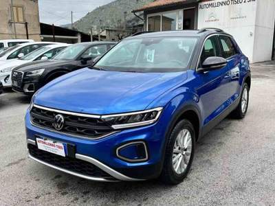 Volkswagen T-Roc SCR 150 CV DSG Life Blu/Azzurro usata Villa Santa Lucia