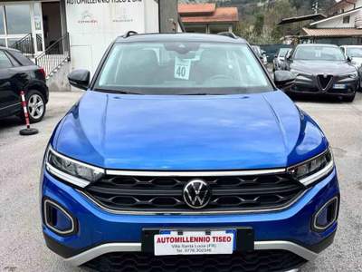 Volkswagen T-Roc SCR 150 CV DSG Life Blu/Azzurro usata Villa Santa Lucia