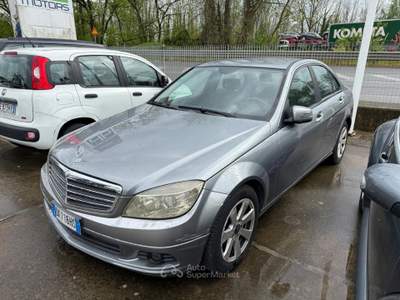 Mercedes-Benz Classe C Mercedes-Benz C 220 cdi Avantgarde AMG Argento usata Terranuova Bracciolini Mercedes-Benz Classe C Mercedes-Benz C 220 cdi Avantgarde AMG Argento usata Terranuova Bracciolini