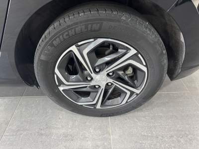 Hyundai i30 1.0 t-gdi 48V Style&Techno Nero usata Pozzuoli